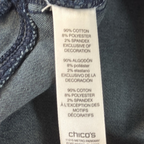 Chico's Perfect Stretch Capri Pants - Picture 4 of 6